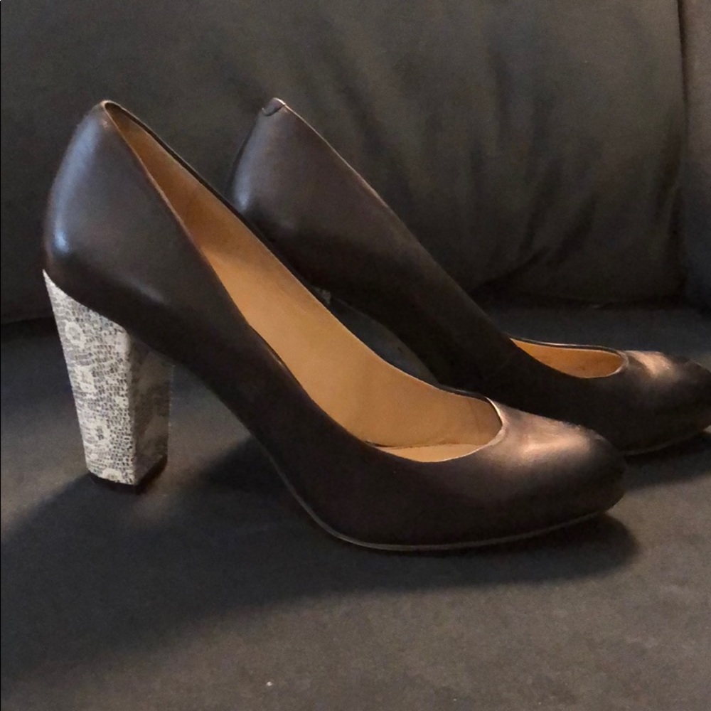 Ann Taylor Black Leather Pumps with Patterned Block Heel